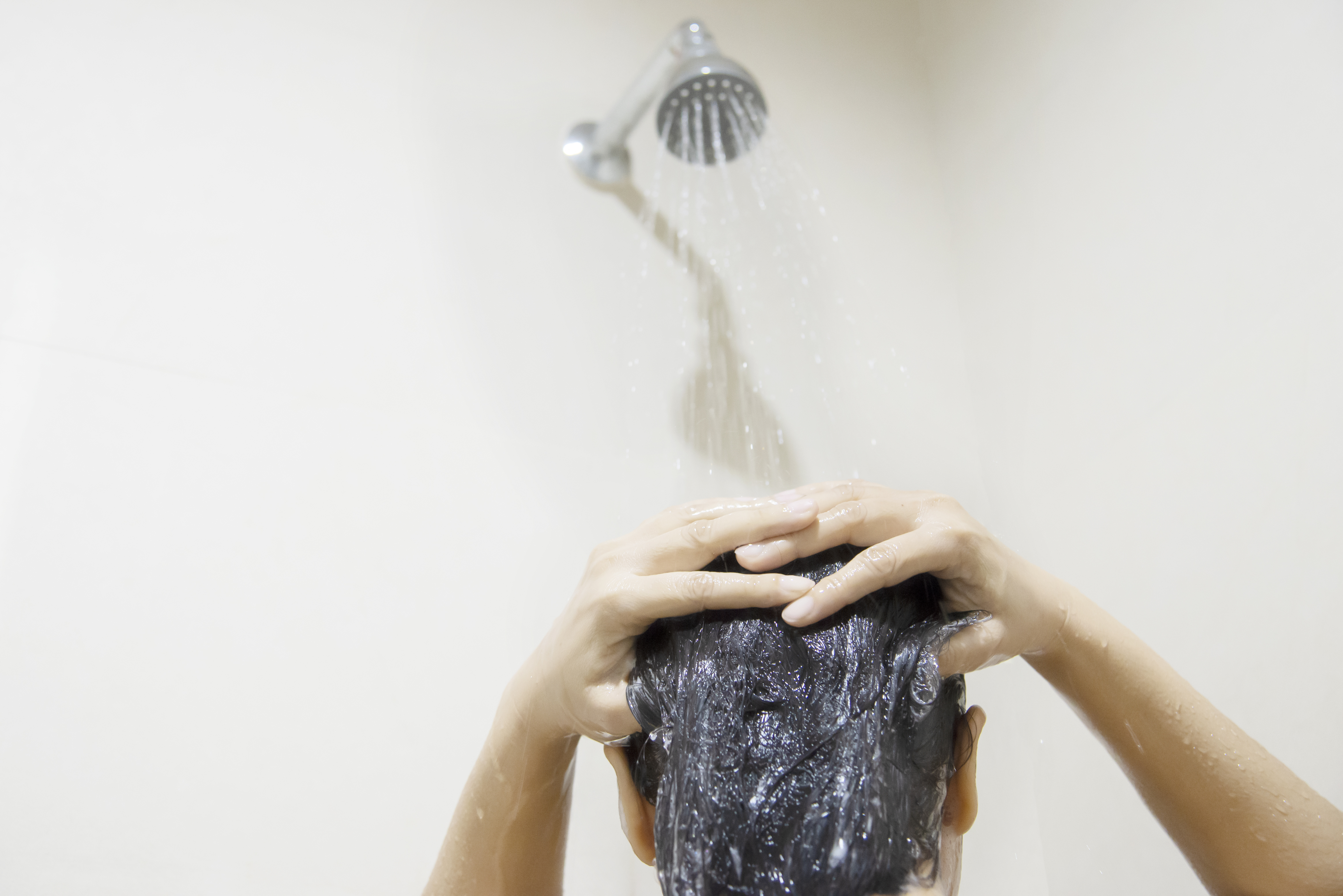 WASHING YOUR HAIR KNOW BENEFITS OF HOT WATER VS COLD WATER RINSE By Viksha  Skin Clinic